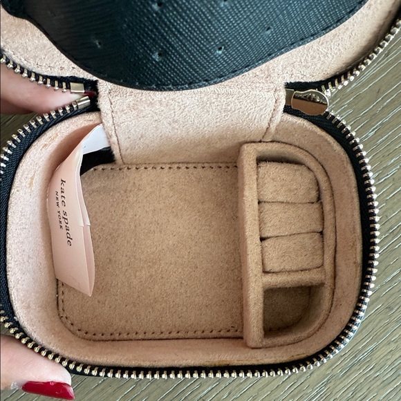 Kate Spade Jewelry Case - Picture 3 of 6